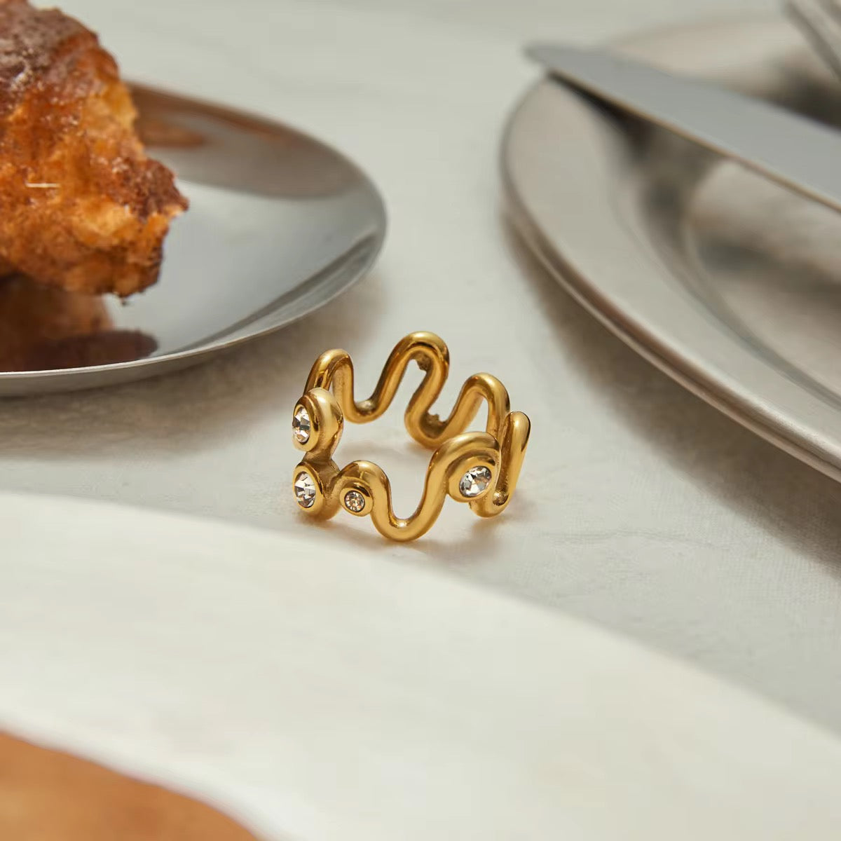 Loopy Luxe Ring: 18K Gold Plated
