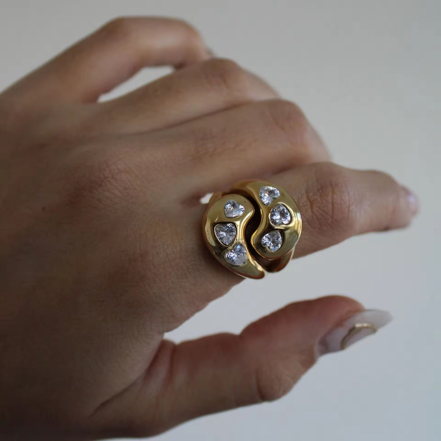 Love Knot Ring: 18K Gold Plated