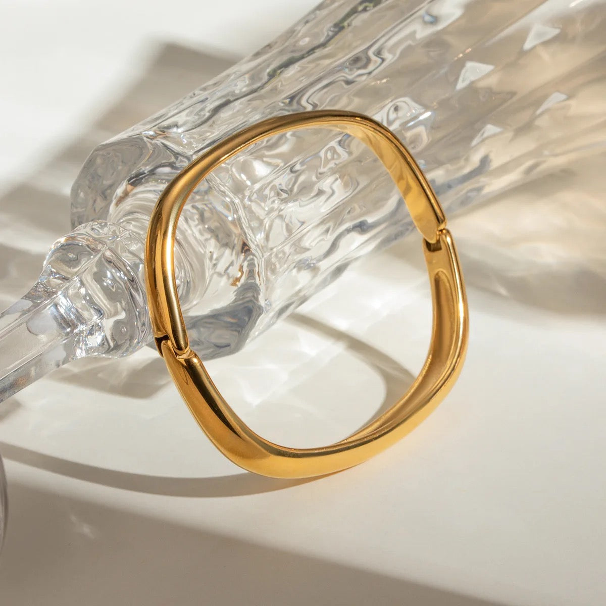 Ellara Bracelet: 18K Gold Plated