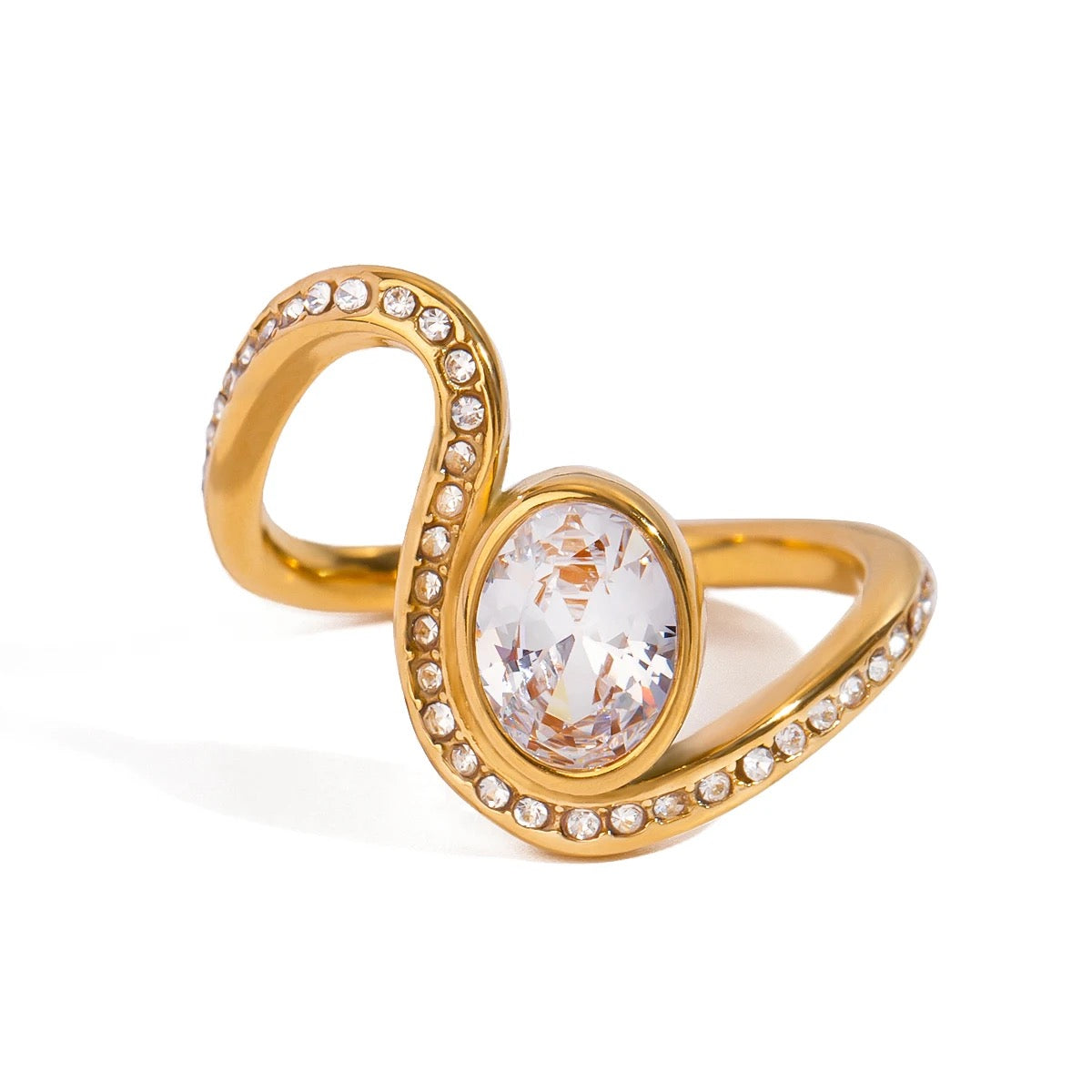 The Princess Ring: 18K Gold Plated