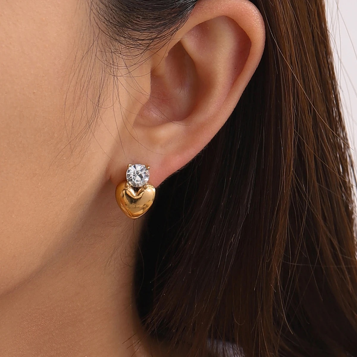 Sweet Heart Zirconia Stud Earrings: 18K Gold Plated