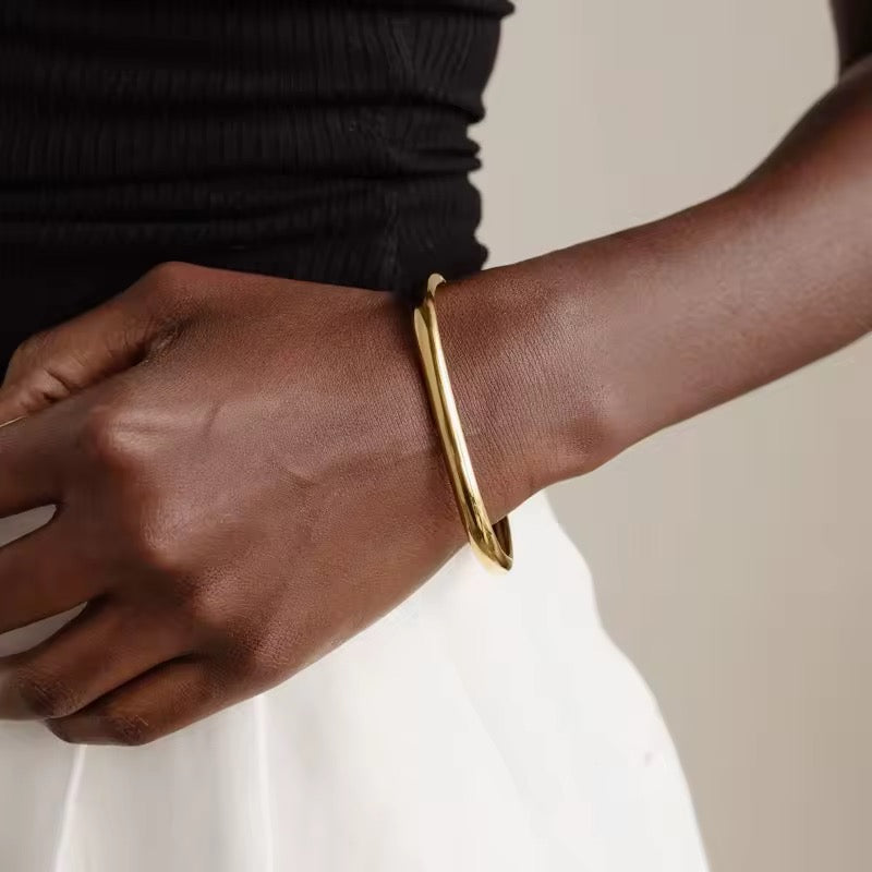 Ellara Bracelet: 18K Gold Plated