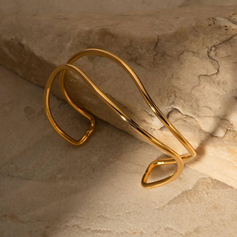 Minimalist Double Layer Adjustable Bracelet: 18K Gold Plated