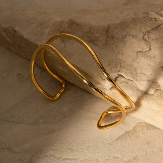 Minimalist Double Layer Adjustable Bracelet: 18K Gold Plated