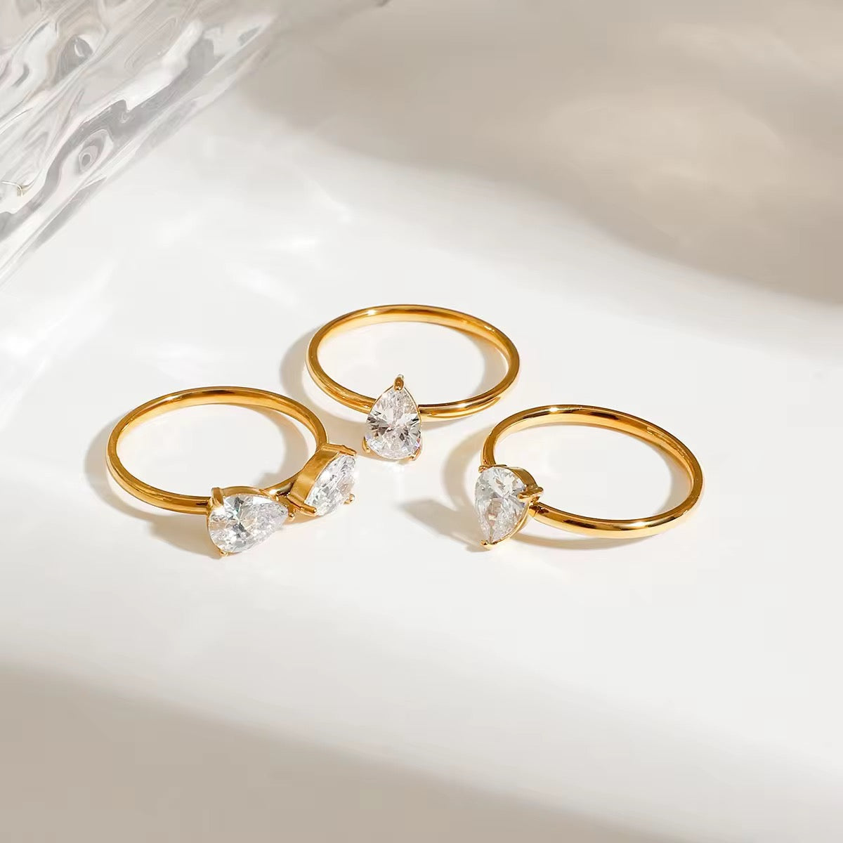 Four Leaf Clover Stackable Rings Set: 18K Gold Plated