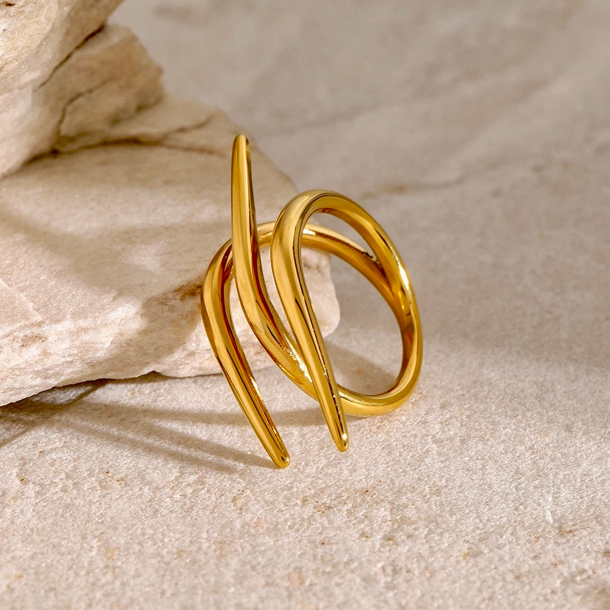 Unconnected Ring: 18K Gold Plated