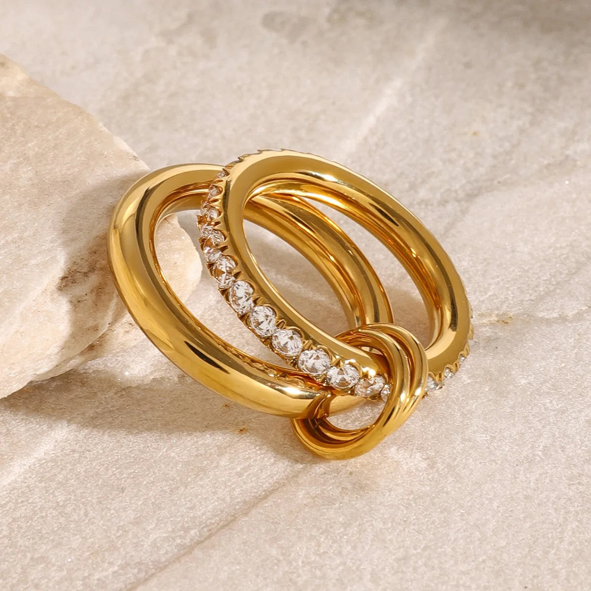 Dorada Loop Ring: 18K Gold Plated