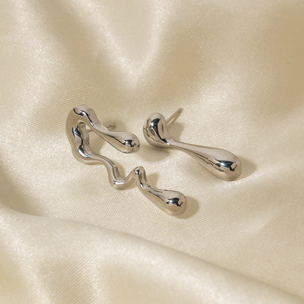 Earrings: Buy Stylish Gold & Diamond Earrings for Women Online | Mia By  Tanishq