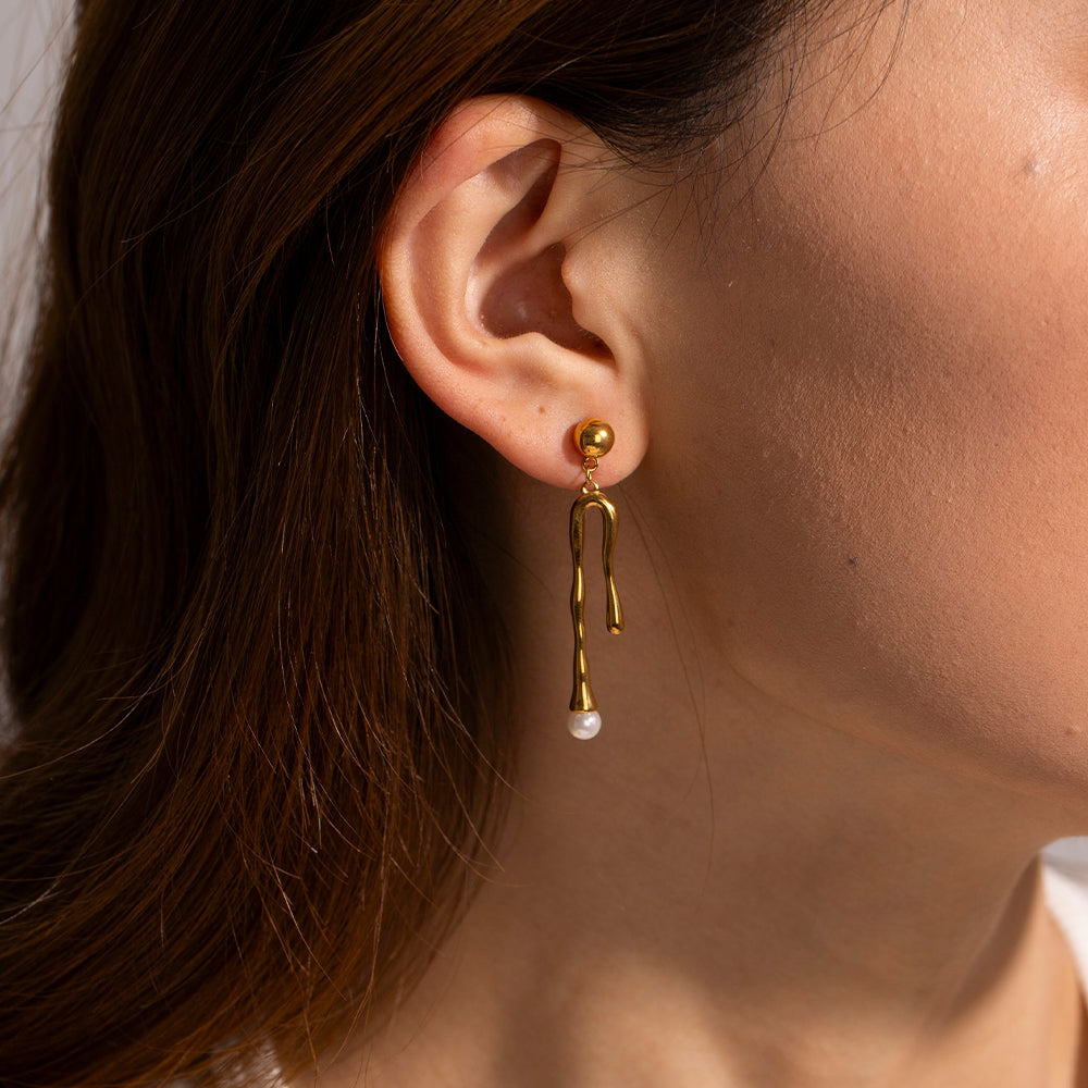 Mismatched Pearl Drop Earrings: 18K Gold Plated