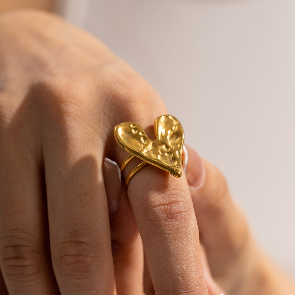 Big Heart Ring (Adjustable): 18K Gold Plated