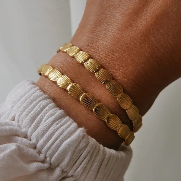 Sea Shells Bracelet: 18K Gold Plated