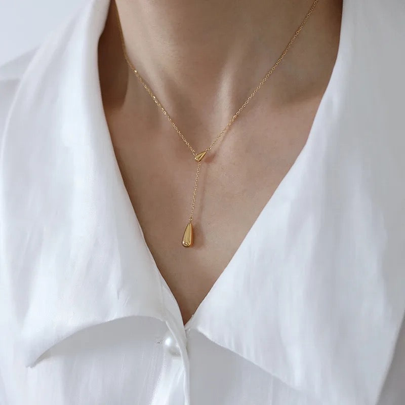 Waterdrop Necklace: 18K Gold Plated